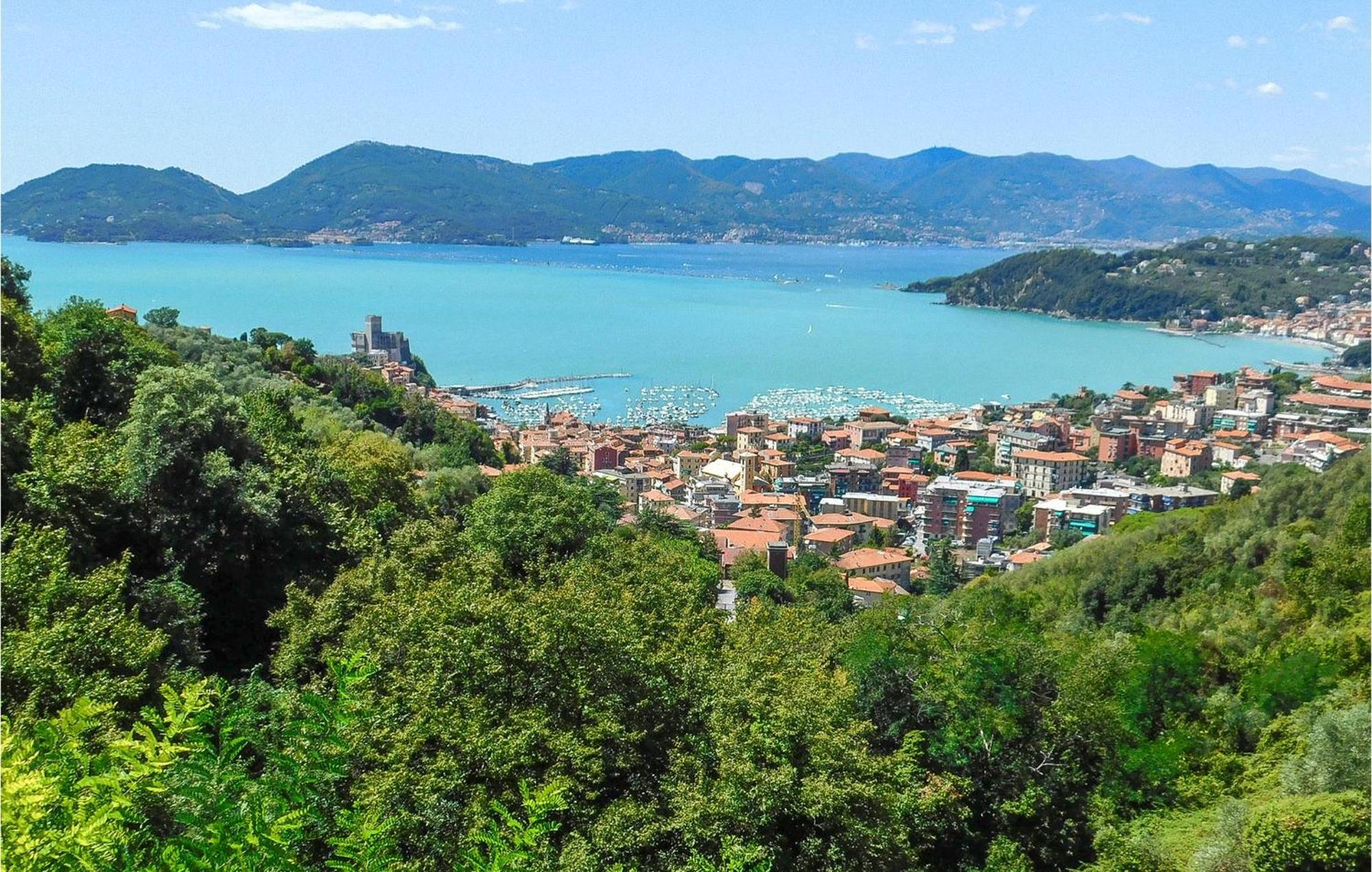 Cozy Apartment In La Spezia With Wifi Exterior foto